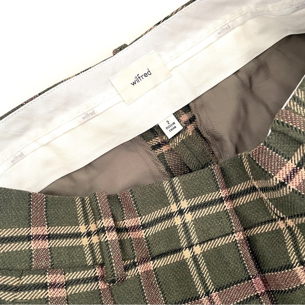 Aritzia Wilfred The Effortless Pants in Plaid - Picture 5 of 9